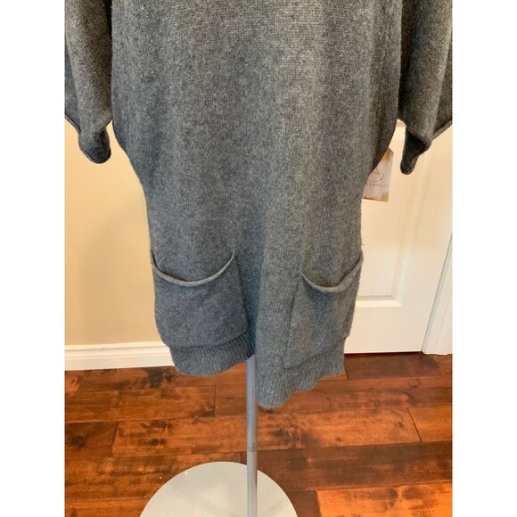 BCBG MAXAZRIA Gray Nevena Bat Wing Sleeve Sweater W/Pockets, Size Small - Picture 3 of 7
